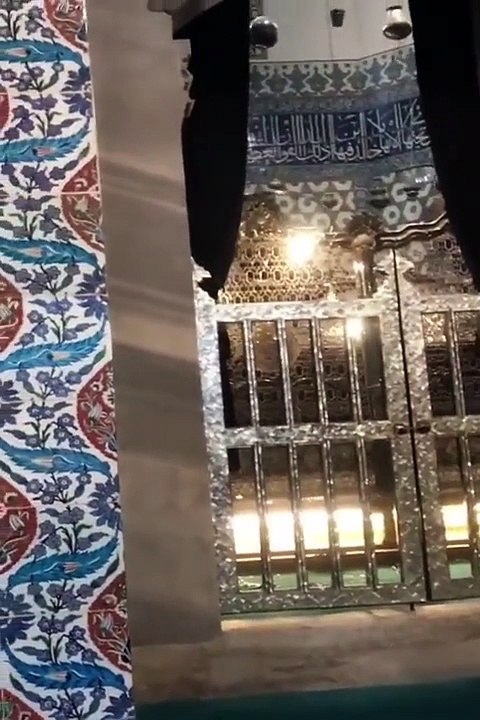 Deprem öncesi Eyüp Sultan Hazretlerinin türbesinde esrarengiz anlar! 'Zatlar ayaklandı'