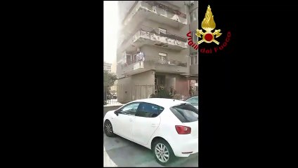 Palermo, incendio nella cabina dell'ascensore di un palazzo