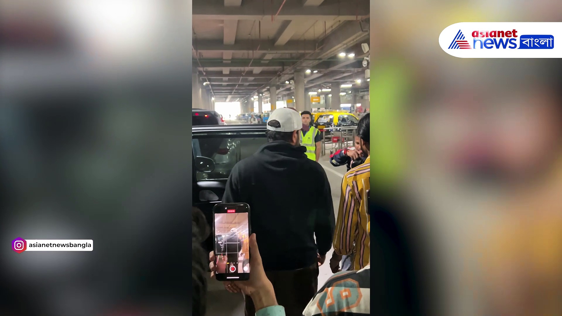 Rohit Sharma: দক্ষিণ আফ্রিকা সফরের আগে স্ত্রী-মেয়েকে নিয়ে বিমানবন্দরে রোহিত