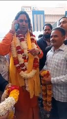 जीतने ही एक्शन में दिखे बालमुकुंद आचार्य, बोले 'मिठाई खाने वाला नहीं हूं' वीडियो वायरल