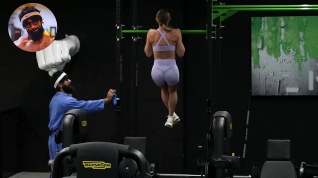 Elite powerlifter Pretended to be a Cleaner | Anatoly GYM PRANK