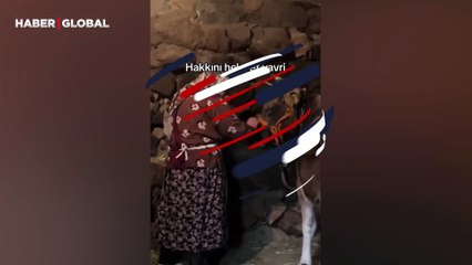 İneğinden ayrılacak olan yaşlı kadının ona olan vedası herkesi ağlattı