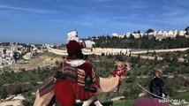 Medio Oriente, a Gerusalemme Babbo Natale porta un messaggio di pace e gioia