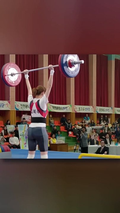 Whom Will She Choose Rich or Poor #shorts #trending