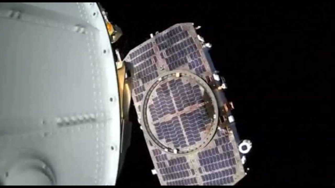 La Corea del Sud lancia un satellite SAR con un razzo a combustibile solido
