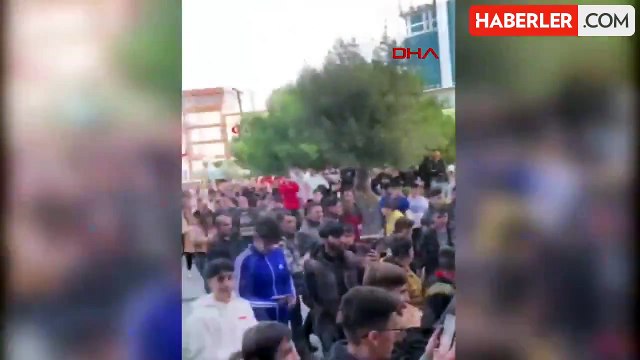 Sosyal medya fenomenleri arasında bıçaklı kavga