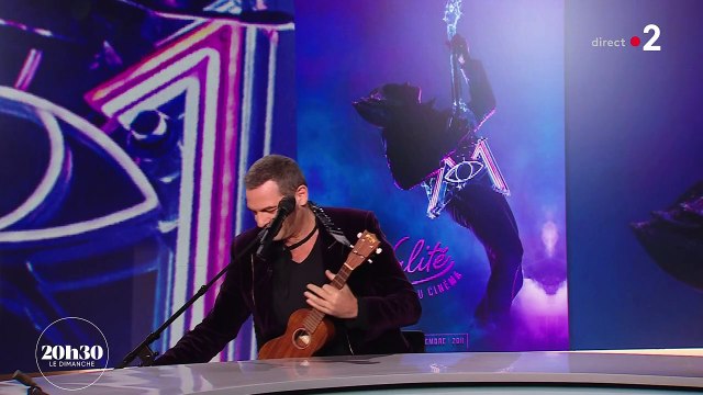 Laurent Delahousse et Amélie Nothomb chantent avec M sur le plateau de 20h30 le dimanche.