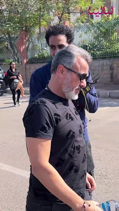 وفاء عامر من جنازة أشرف عبد الغفور: عيب عليكم دا مش فرح