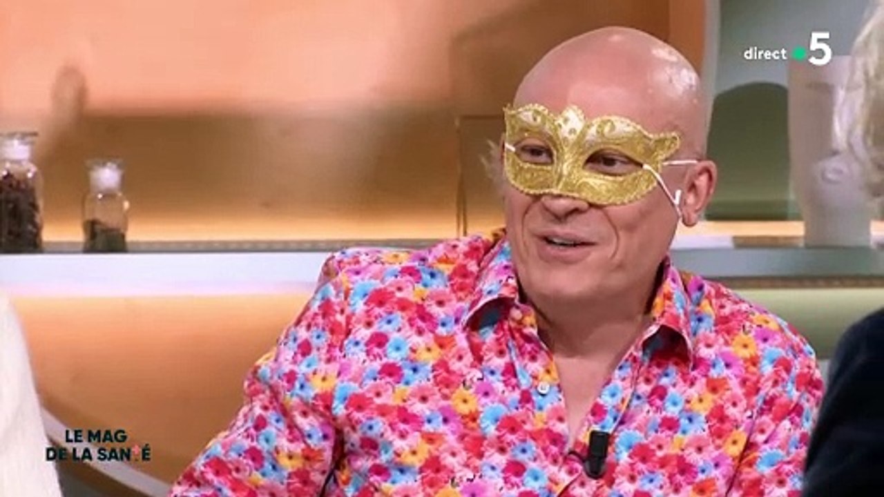 "Je ne vais pas réussir à enchaîner" : Jimmy Mohamed pris d'un incontrôlable fou-rire dans " Le magazine de la santé", surpris par un chroniqueur