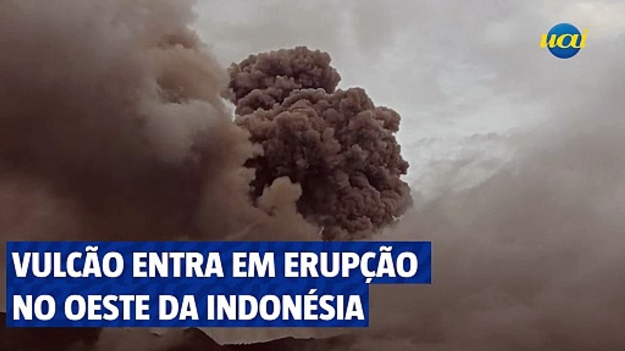 Vulcão entra em erupção no oeste da Indonésia
