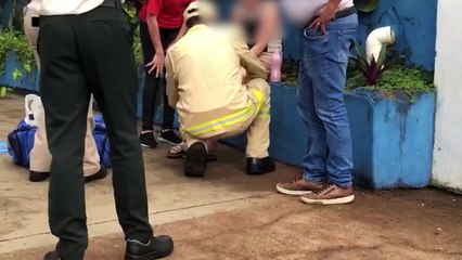 Adolescente fica ferida ao ser atropelada após descer do ônibus na Rua Europa