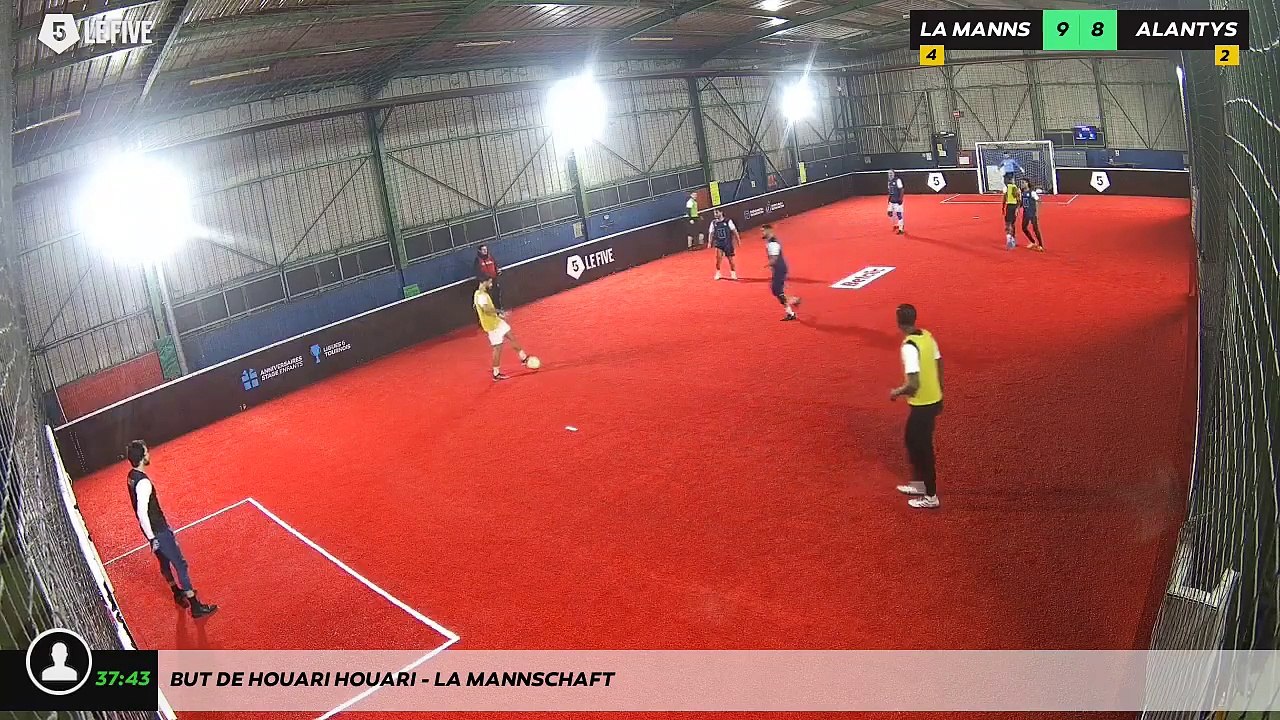 But de Houari Houari - LA MANNSCHAFT