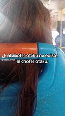 Conductor sorprende a pasajeros al colocar canción de anime en bus