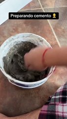 Estudiante de arquitectura sorprende al construir casa pequeña de concreto