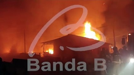 Fogo se espalha rapidamente e destrói diversas casas no Alto Boqueirão; famílias perderam tudo