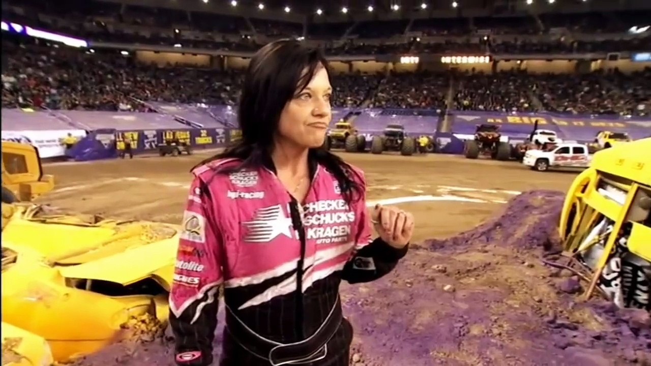 Monster Jam Detroit MI 2014 First 4 Freestyles HD