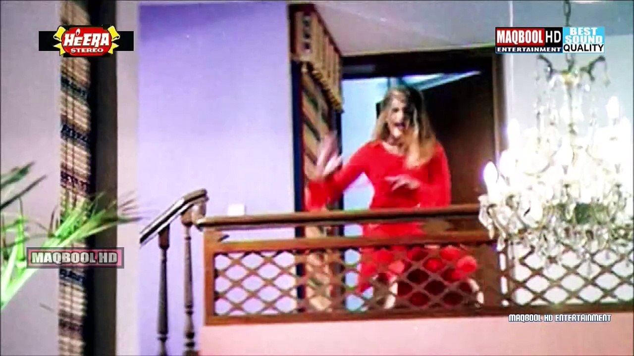 lollywood song-adhi raat sutti pai di lath hilli eh