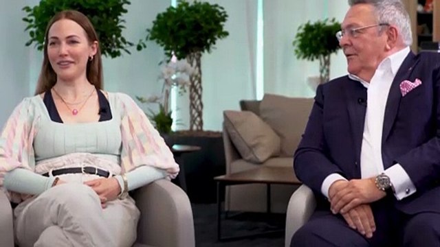 Meryem Uzerli kimdir?, Meryem Uzerli serveti 2023? ,yas, Boyu, Kilosu,Dizileri, filmer, Aile, fotoğrafları, Eğitim