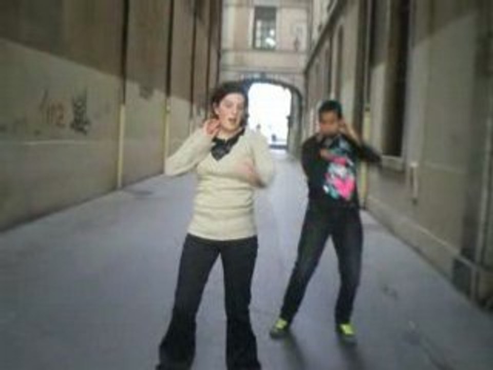 Moi et jade tecktonik au college ampere