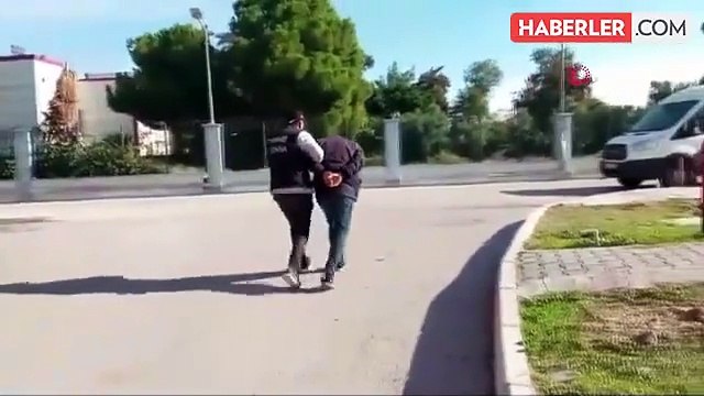 Adana'da Uyuşturucu Satıcılarına Operasyon: 5 Kişi Tutuklandı