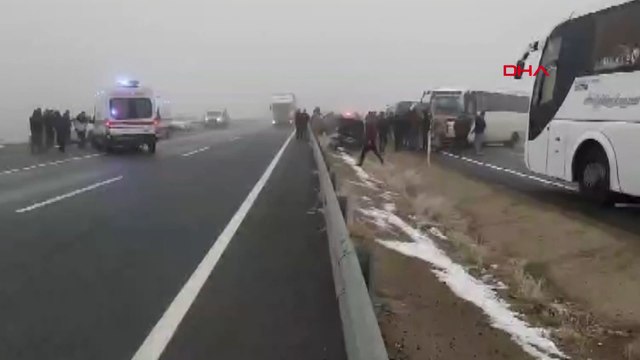Ağrı'da yoğun siste zincirleme kaza