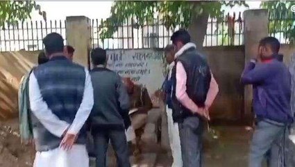 धौलपुर: 40 वर्षीय युवक ने फांसी के फंदे पर झूलकर दी जान, पुलिस ने मोर्चरी में रखवाया शव
