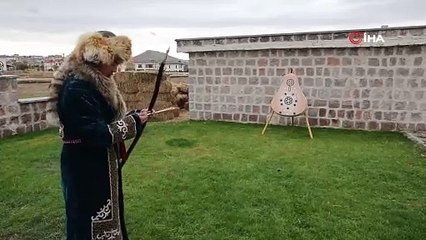 Peri bacaları arasında Kırgız çadırı