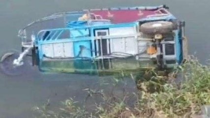 पन्ना: सवारियों से भरा ई रिक्शा ऐसे नहर में गिरा, आधा दर्जन आशा कार्यकर्ता घायल