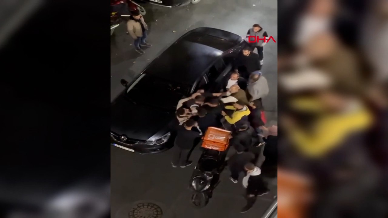 İstanbul'da trafikte tekme tokat kavga kamerada