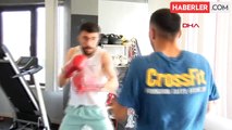 Türk Kick Boksçular Serdar ve Zafer Şayık Dünya Şampiyonasında Madalya Kazandı