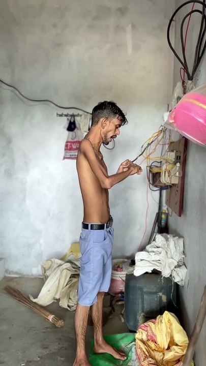 Piyar ka jhatka #trending #comedy #funny #shortsvideo #viral #vairal #ytshorts #short #shorts