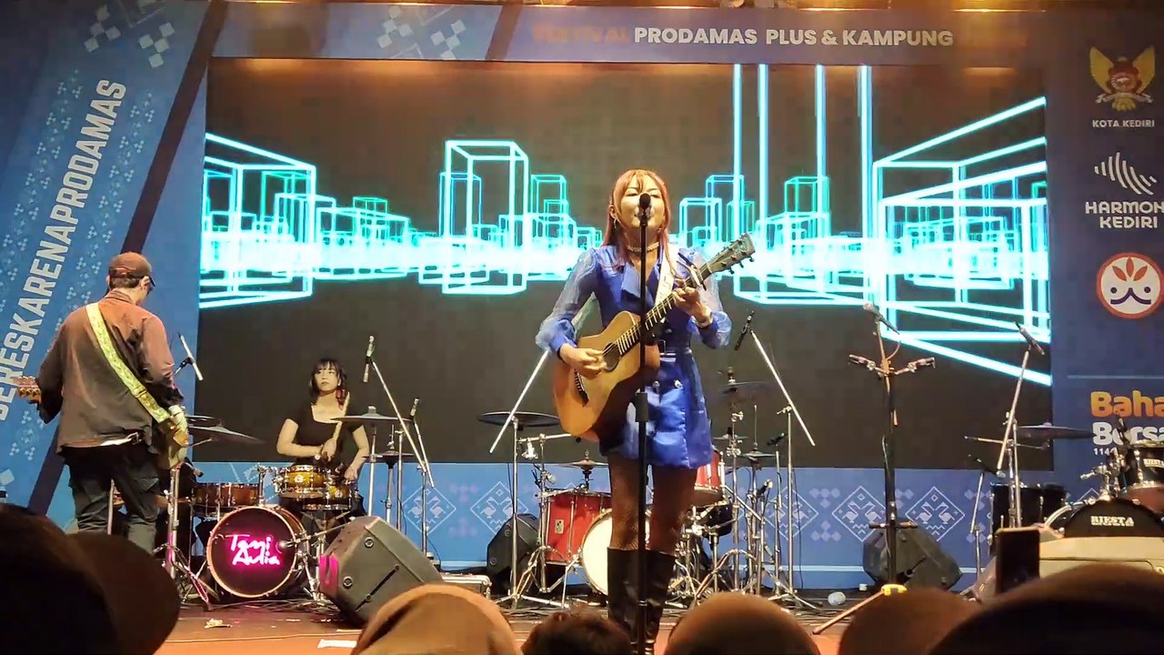 TAMI AULIA cover lagu Andai kau tau Viera