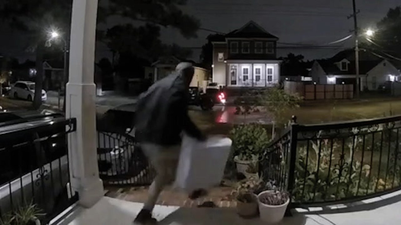 Suspected ‘porch pirate’ steals package moments after UPS truck drives