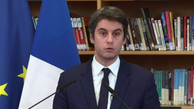 Les élèves du collège seront répartis en trois groupes de niveau en français et en mathématiques , affirme Gabriel Attal