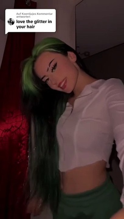 Your sign to get tinsel in your hair  #tinselhair