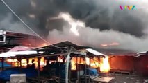Ratusan Ludes, Satu Kios Memajang Foto Habib Tak Terbakar