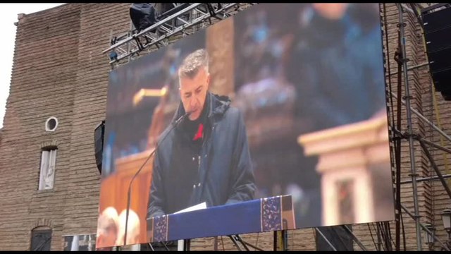 Il commovente saluto del padre di Giulia: addio amore mio