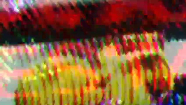 U2 — Mysterious Ways ● U2 - Vertigo 2005 // U2 Live From Chicago • by U2