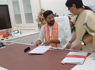 তেলেঙ্গানার মুখ্যমন্ত্রী পদে শপথ নিলেন রেবন্ত রেড্ডি, এক মঞ্চে ‘ইন্ডিয়া’ জোটের শরিকরা