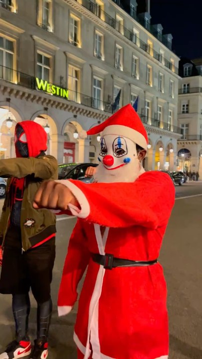 UN PÈRE NOËL PAS COMME LES AUTRES 