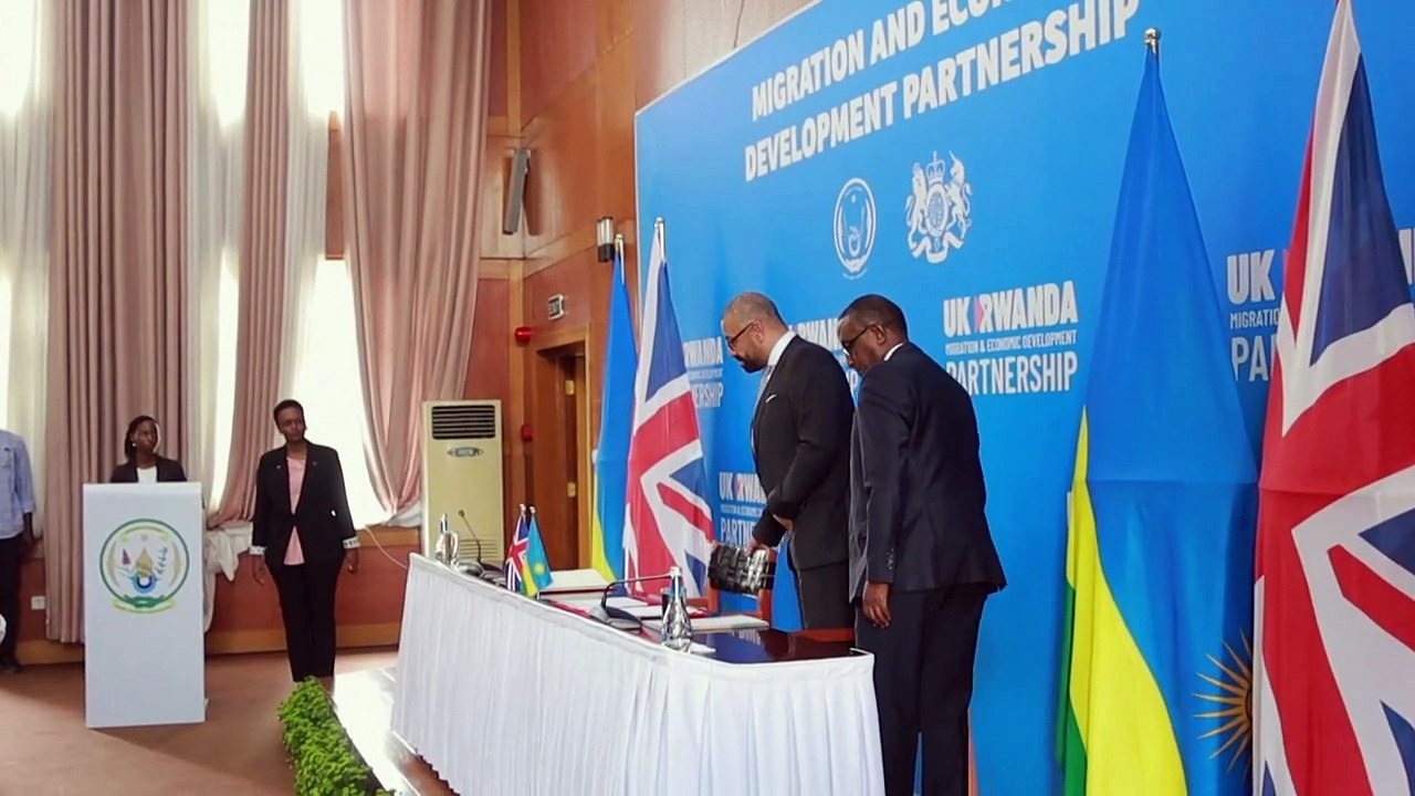 Reino Unido e Ruanda assinam novo acordo de migração