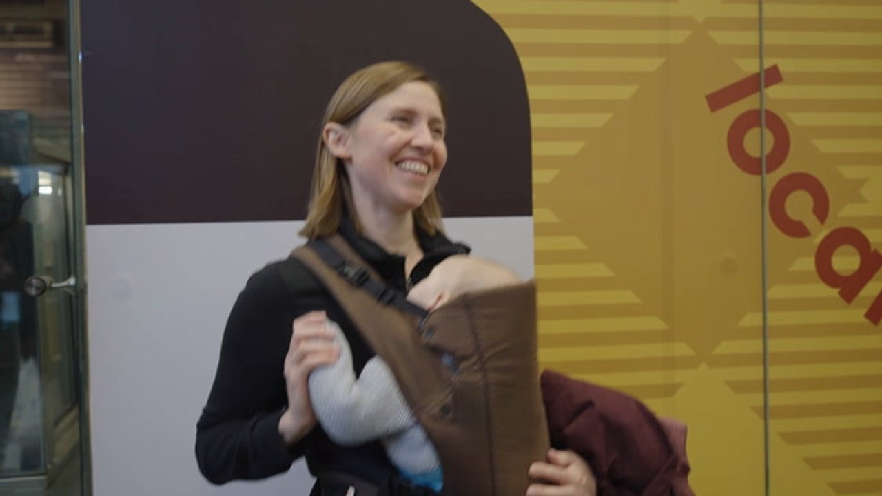 Jools Holland and Sir Rod Stewart surprise commuters with impromptu performance at Kings Cross St Pancras