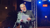 Salvini legge due brani alla manifestazione contro l'antisemitismo a Roma
