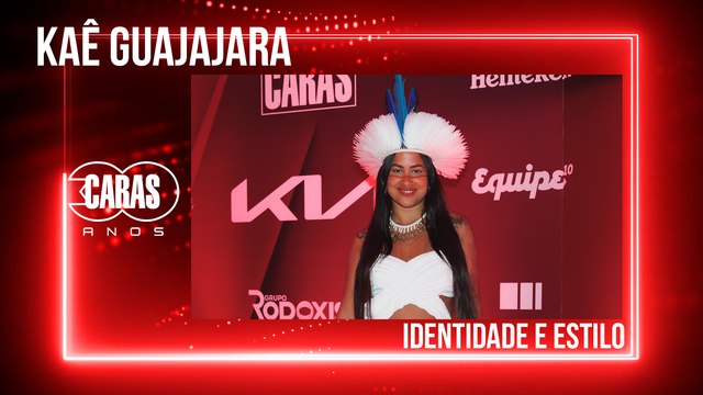 KAÊ GUAJAJARA ESBANJA ESTILO E IDENTIDADE NO TAPETE VERMELHO DO ANIVERSÁRIO DE CARAS!