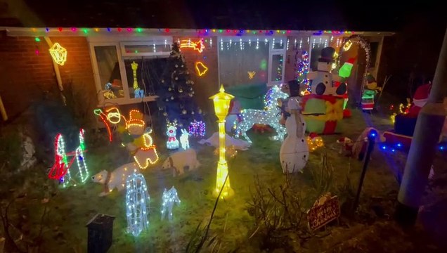 Christmas Lights display at Sandford in aid of FORCE, by Alan Quick Crediton Courier IMG_1287