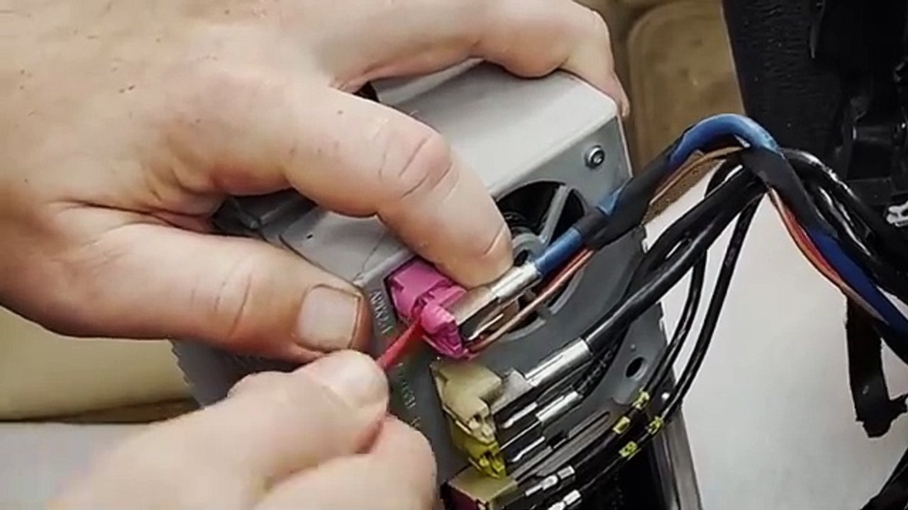 How to Upgrade Your BMW Screen + Apple CarPlay & Android Auto _ Kayhan Audio _