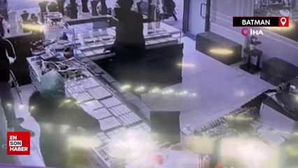 Bursa'da kuyumcu soyguncusu yakalandı