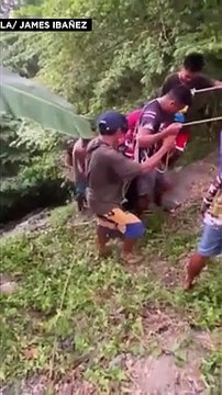 فيديو: مقتل 17 شخصاً إثر سقوط حافلة من أعلى جبل في وسط الفلبين