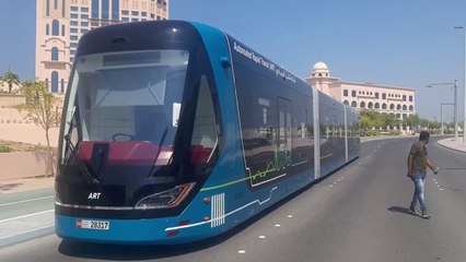 انطلق في رحلة ممتعه مع خدمة النقل الذكي في أبوظبي