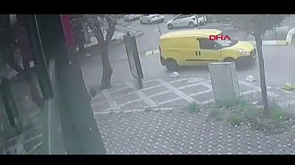 Eski Beşiktaşı futbolcu Oktay Derelioğlu'na trafikte saldırı